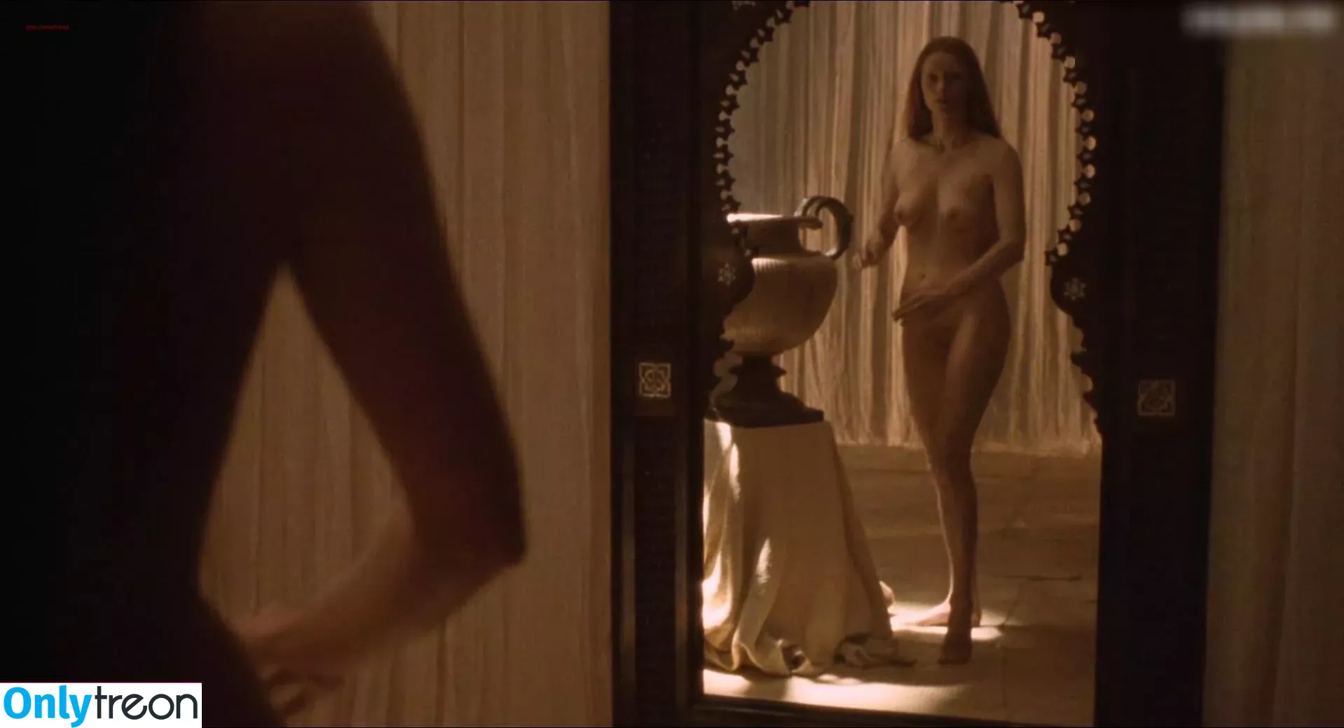 Tilda Swinton nude photo #0053 (catriiiona / tildaswintonislove / tildaswintonorg)