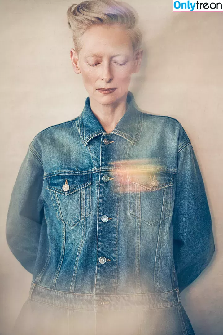 Tilda Swinton голая photo #0054 (catriiiona / tildaswintonislove / tildaswintonorg)