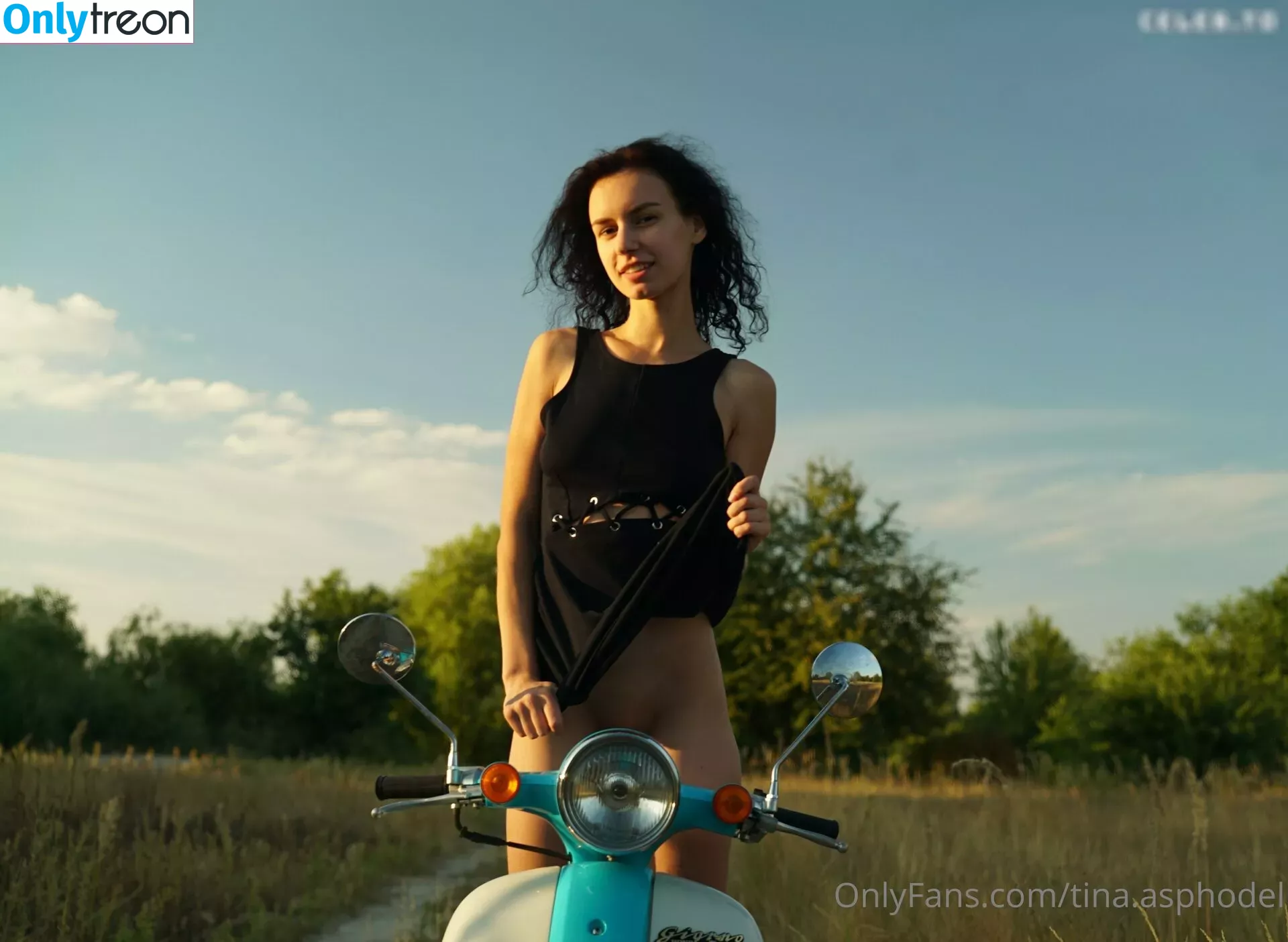 tina.asphodel голая photo #0271 (tinasherance)