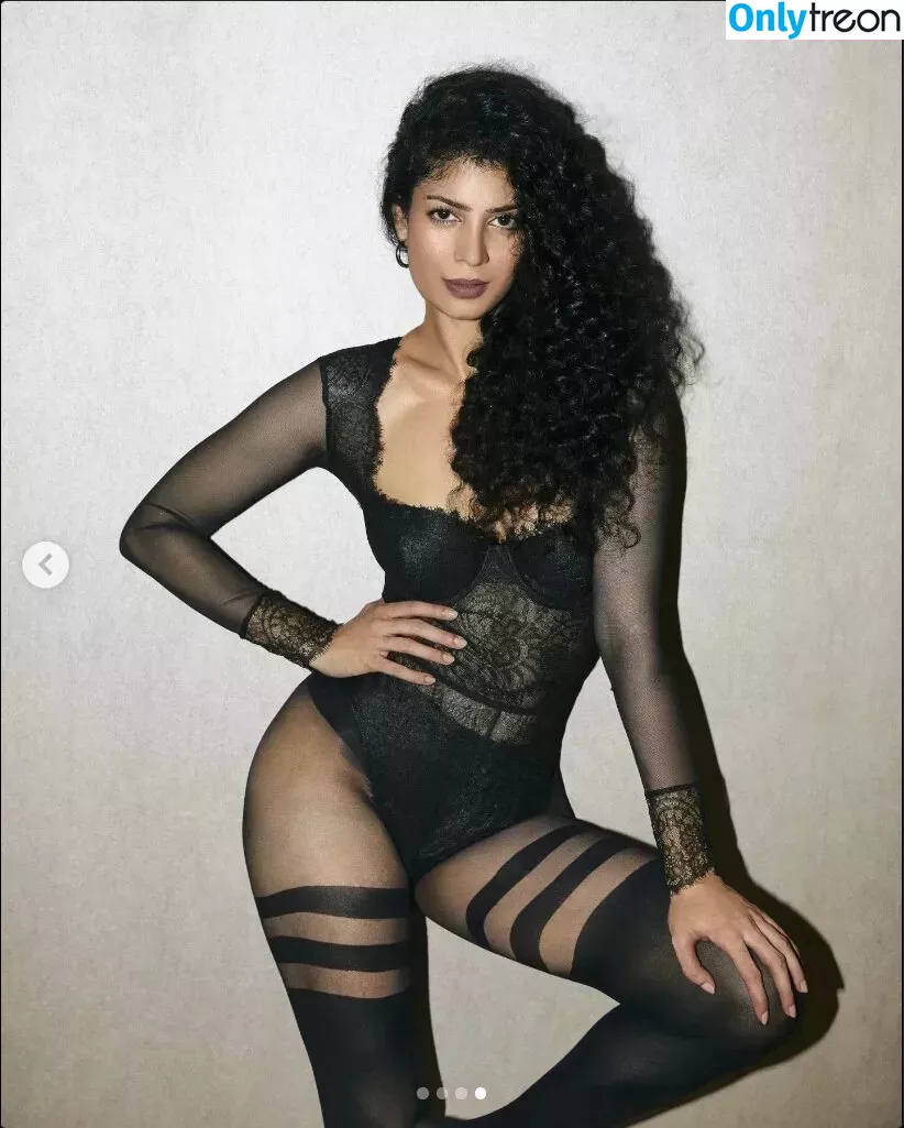 Tina Desai голая photo #0007 (desaitina)