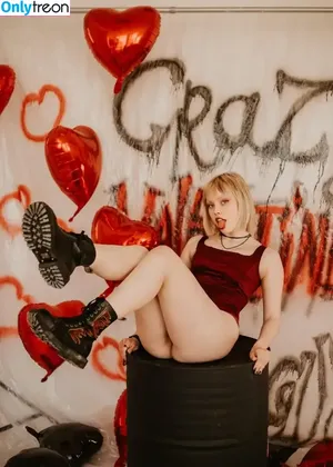 tinacosta / crstalhell / icxnickristina nude photo #0008