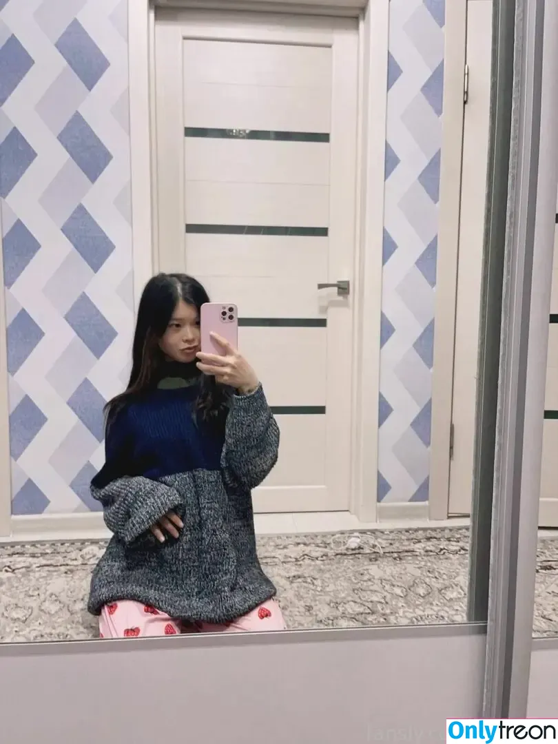 TinaKim nude photo #0345 (tinakimgallery)