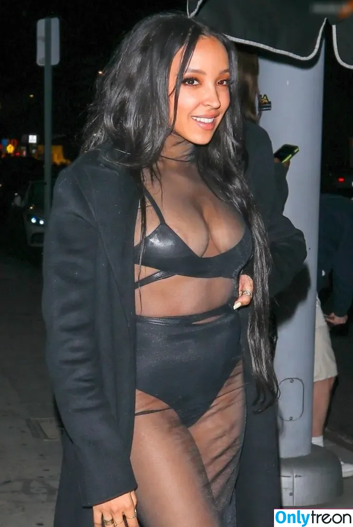Tinashe nude photo #0660 (slimred_20 / tinashenow)