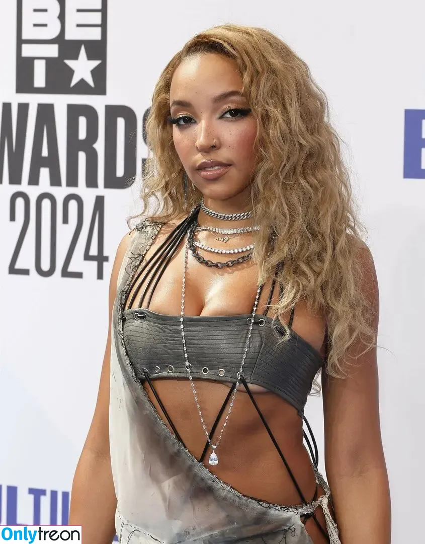 Tinashe nude photo #0697 (slimred_20 / tinashenow)