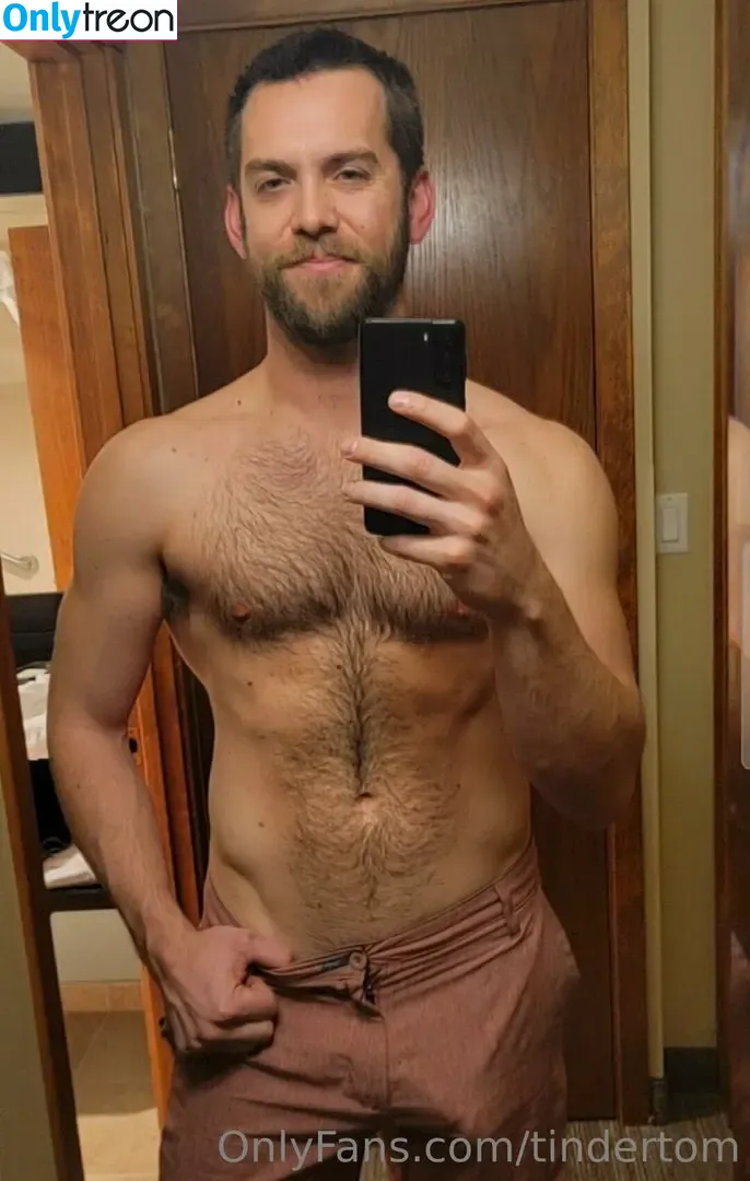 tindertom голая photo #0001 (tindertom)