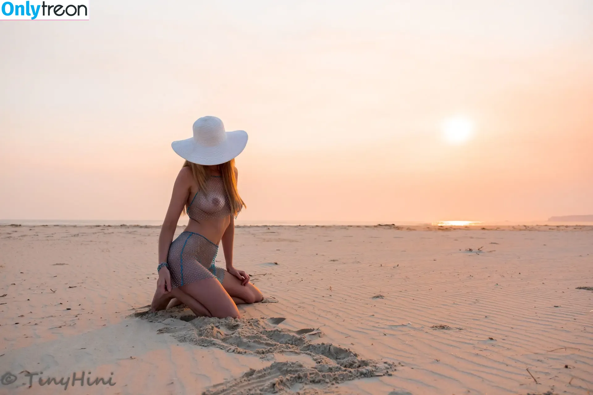 Tinyhini nude photo #2075 (tinyhiniofficial)