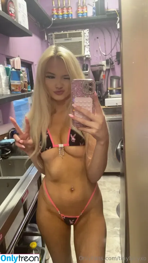 tinylucyxo nude photo #0064 (tinylucyxo)