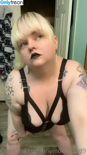  nude photo #0004