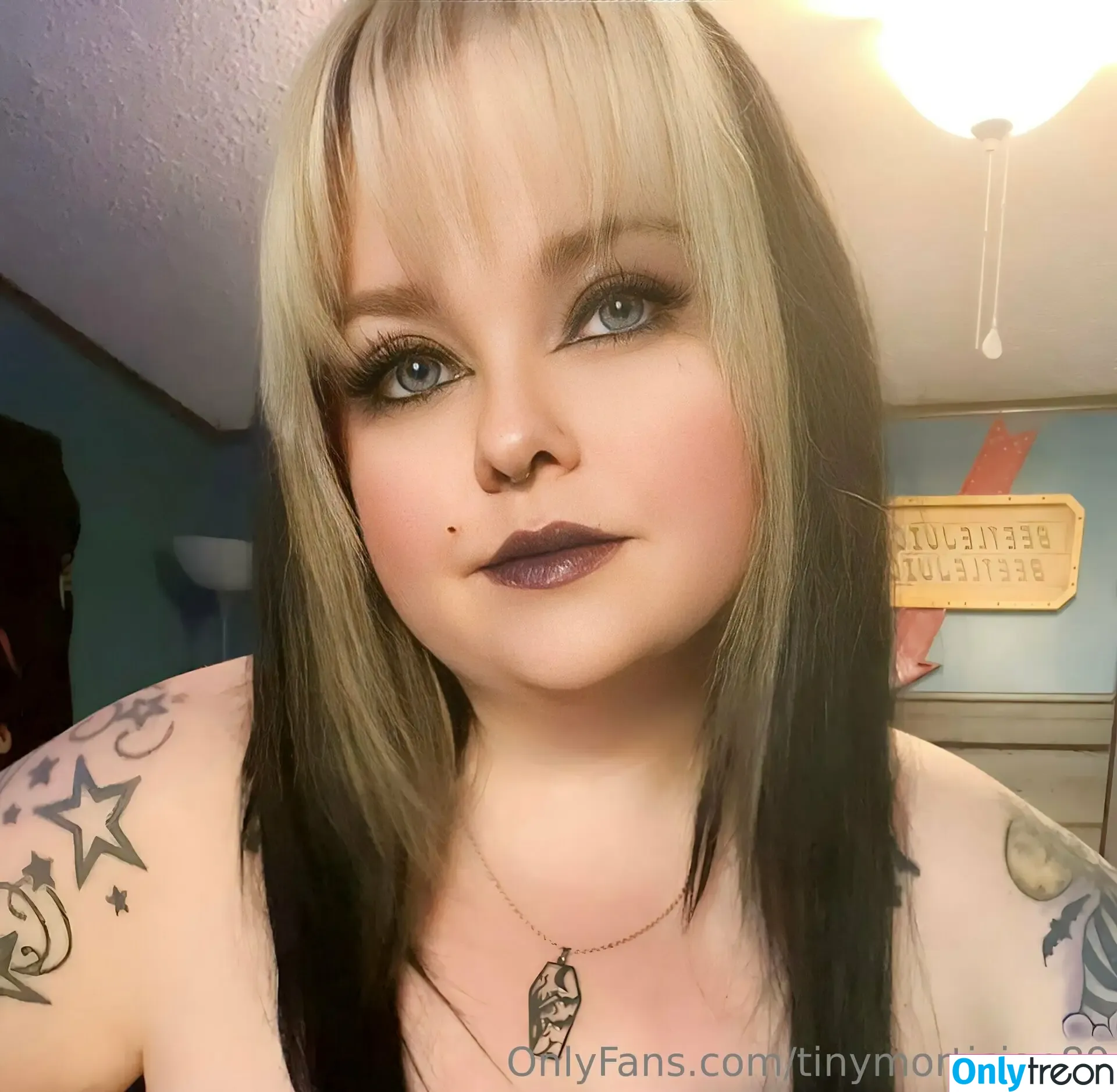 tinymortician89 nude photo #0021 (tinymortician89)