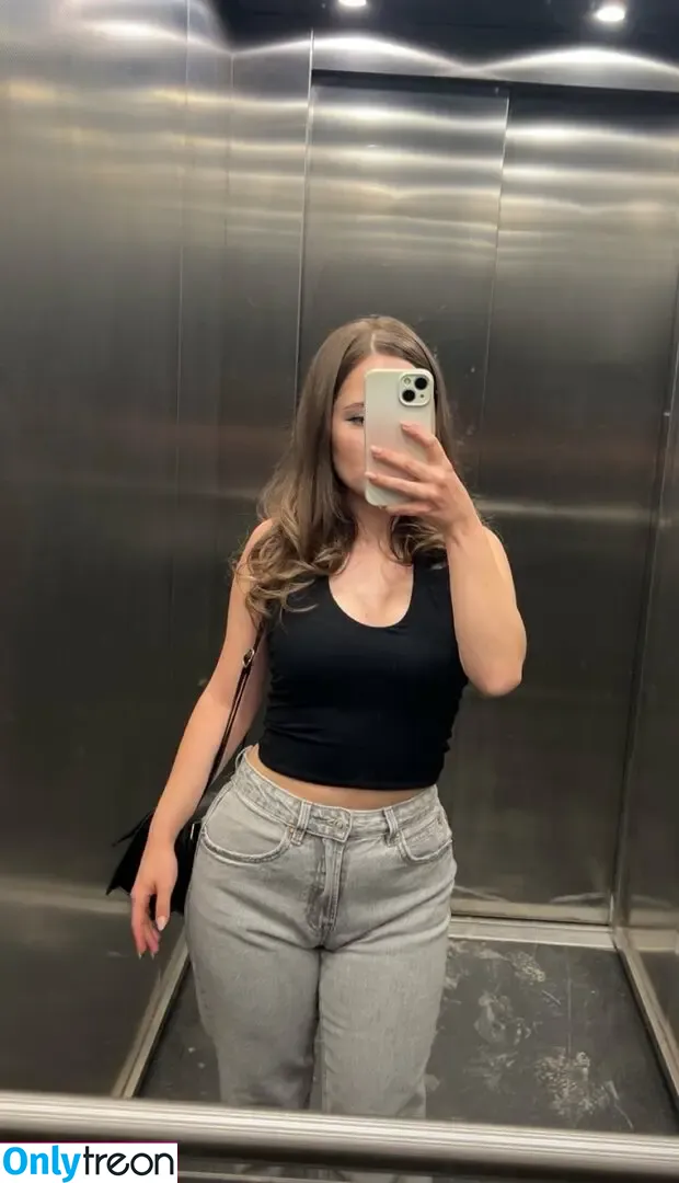 Tinypeachpuff nude photo #0296 (__peachpuff__)