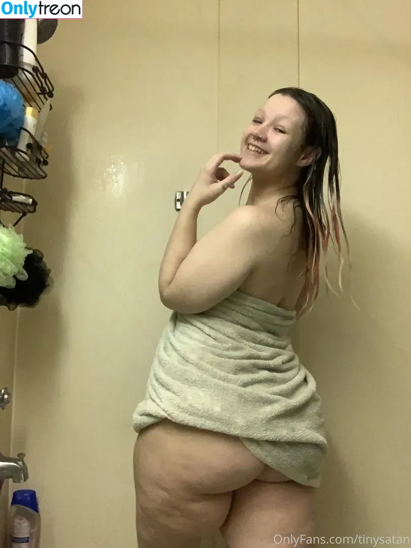 tinysatan nude photo #0009 (Tiinysatan)