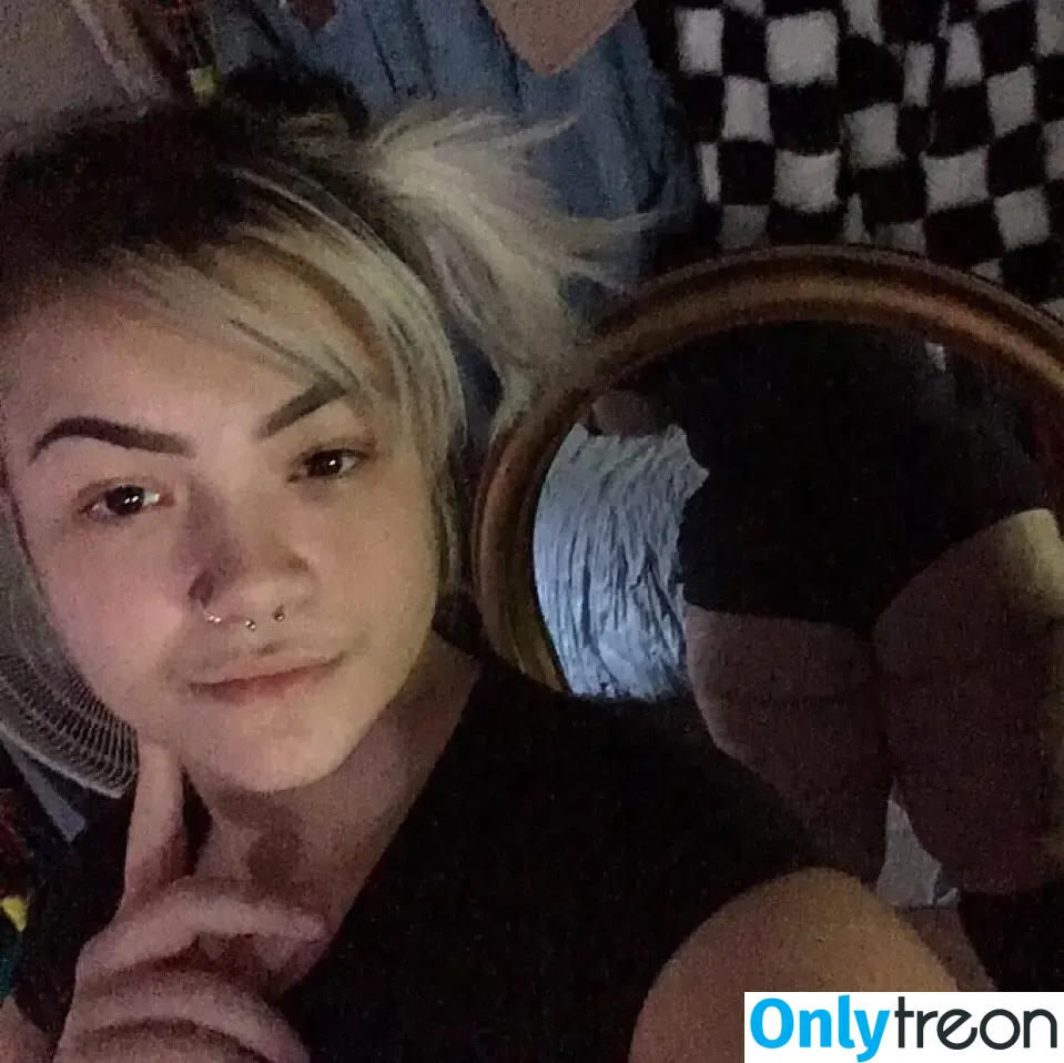 tinysatan голая photo #0479 (Tiinysatan)