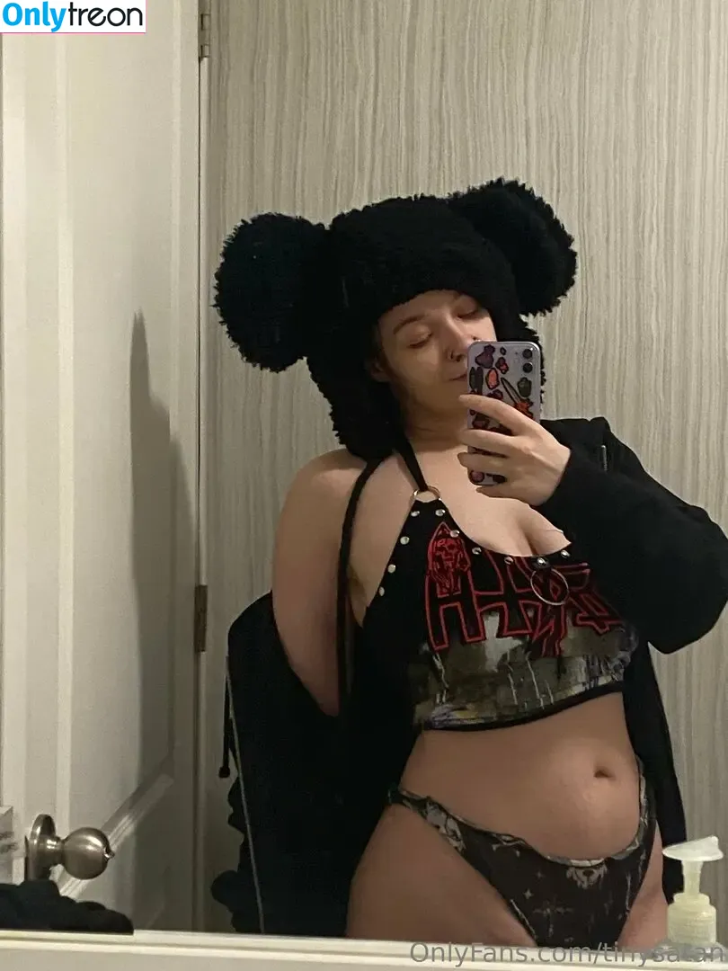 tinysatan голая photo #0488 (Tiinysatan)