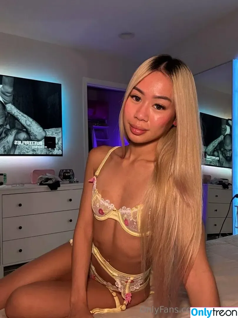 tinyyyk nude photo #1284 (kayla.tran / kaylakipp / peachlingg)
