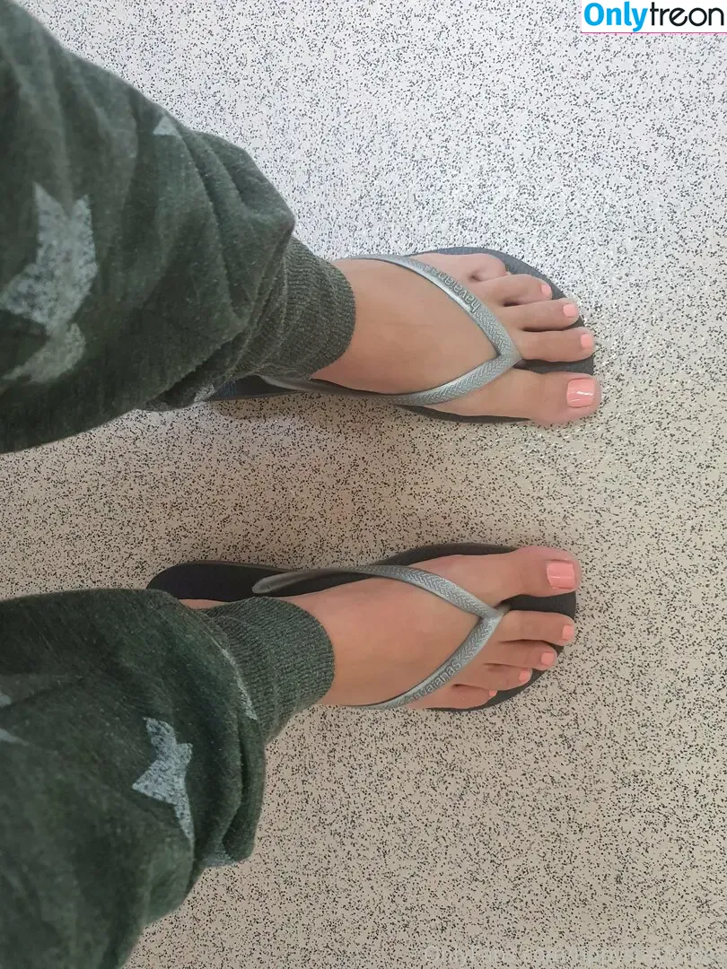 tippystastytoes nude photo #0014 (tippystastytoes)
