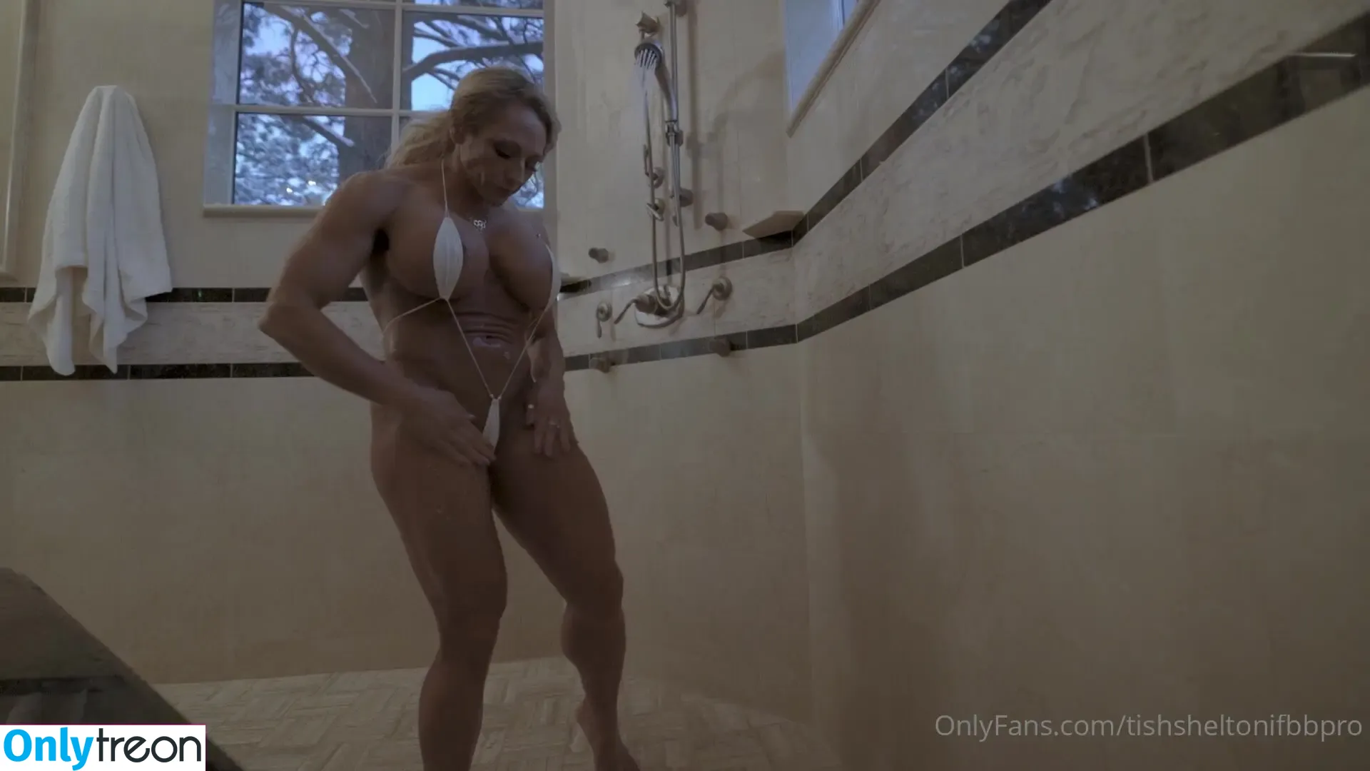 tishsheltonifbbpro nude photo #0042 (tishsheltonifbbpro)