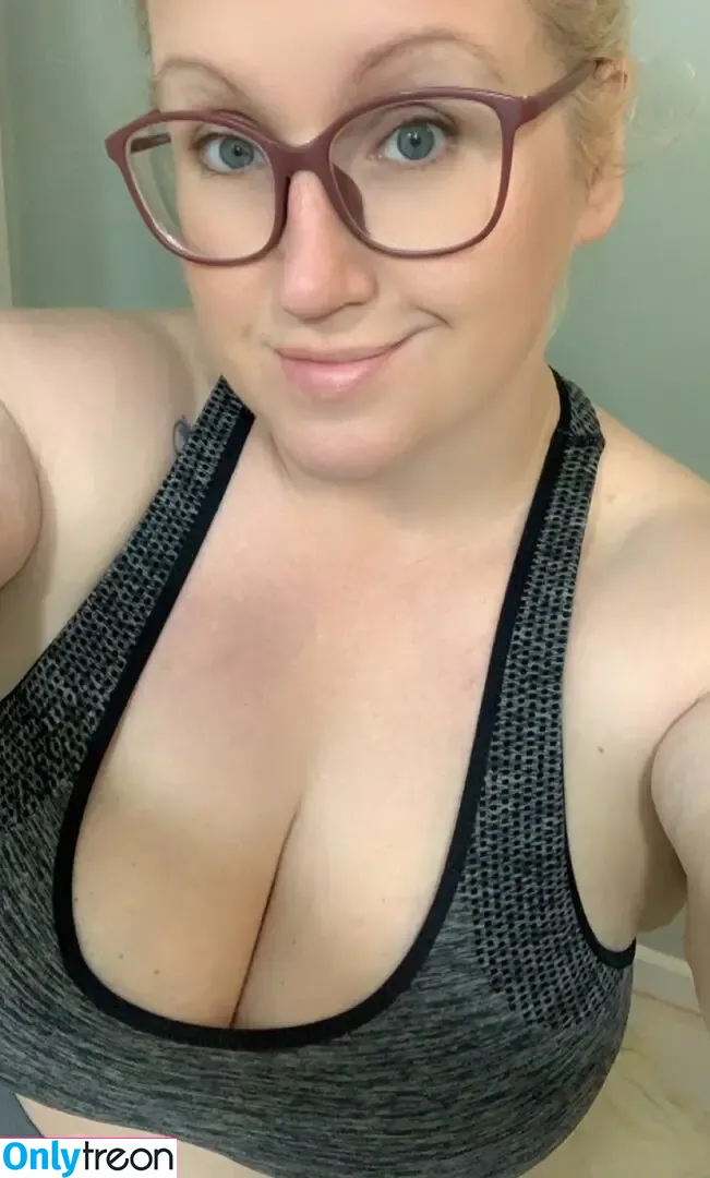 titsanddreams nude photo #0004 (Crazy_ButCute2)