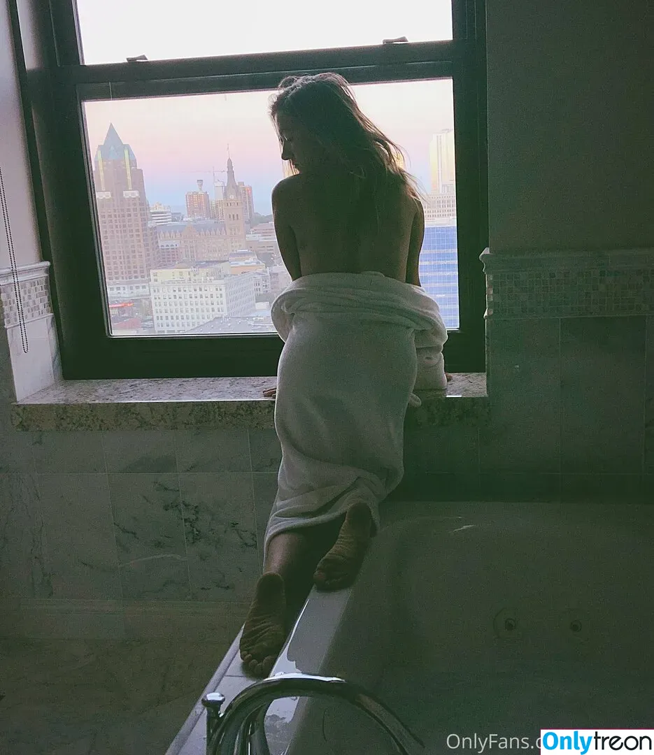 tittytata голая photo #0063 (tittytata)