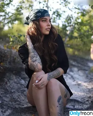 Tizeax / khaleesiwhite nude photo #0122