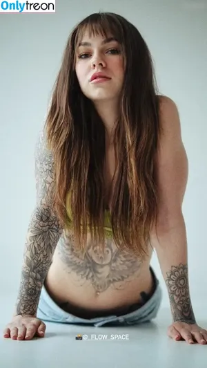 Tizeax / khaleesiwhite nude photo #0262