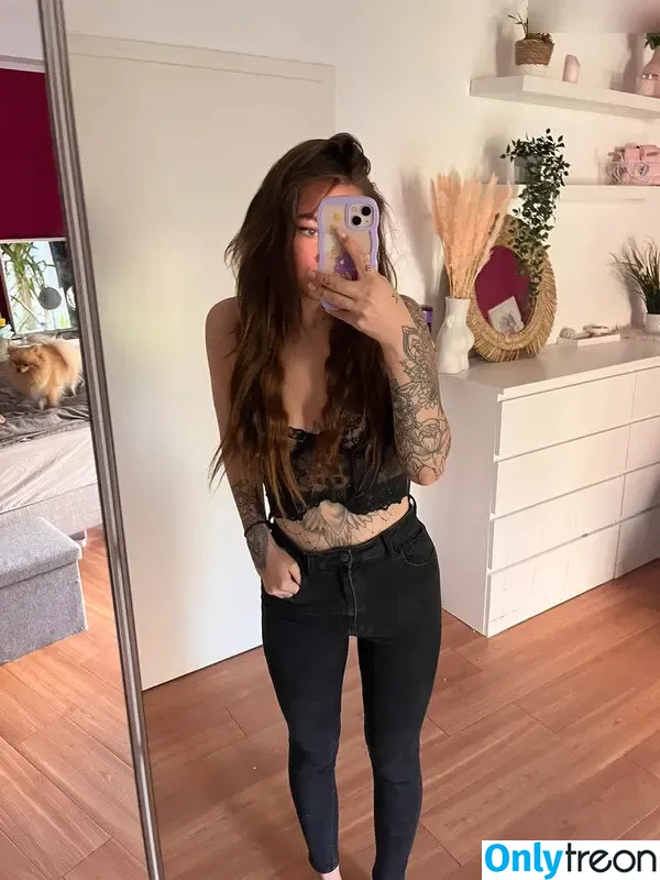 Tizeax nude photo #0091 (khaleesiwhite)