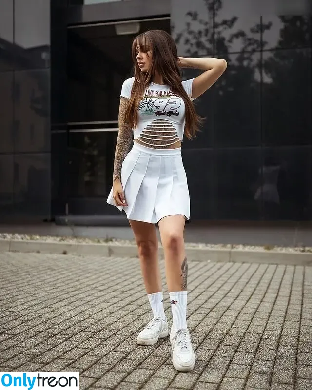 Tizeax nude photo #0118 (khaleesiwhite)