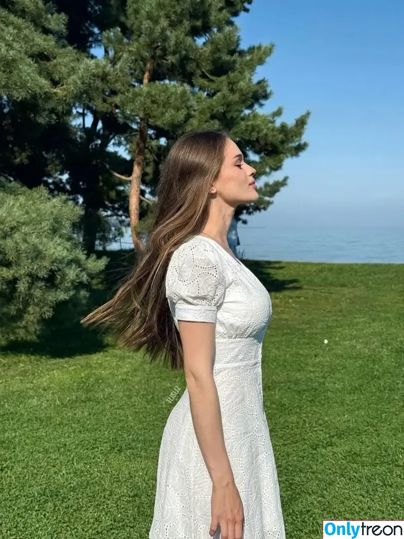 tlisliz nude photo #0157 (tlisliz)