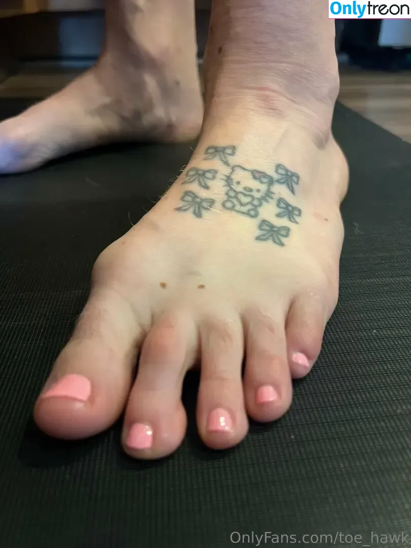 toe_hawk nude photo #0001 (toe.hawk24)