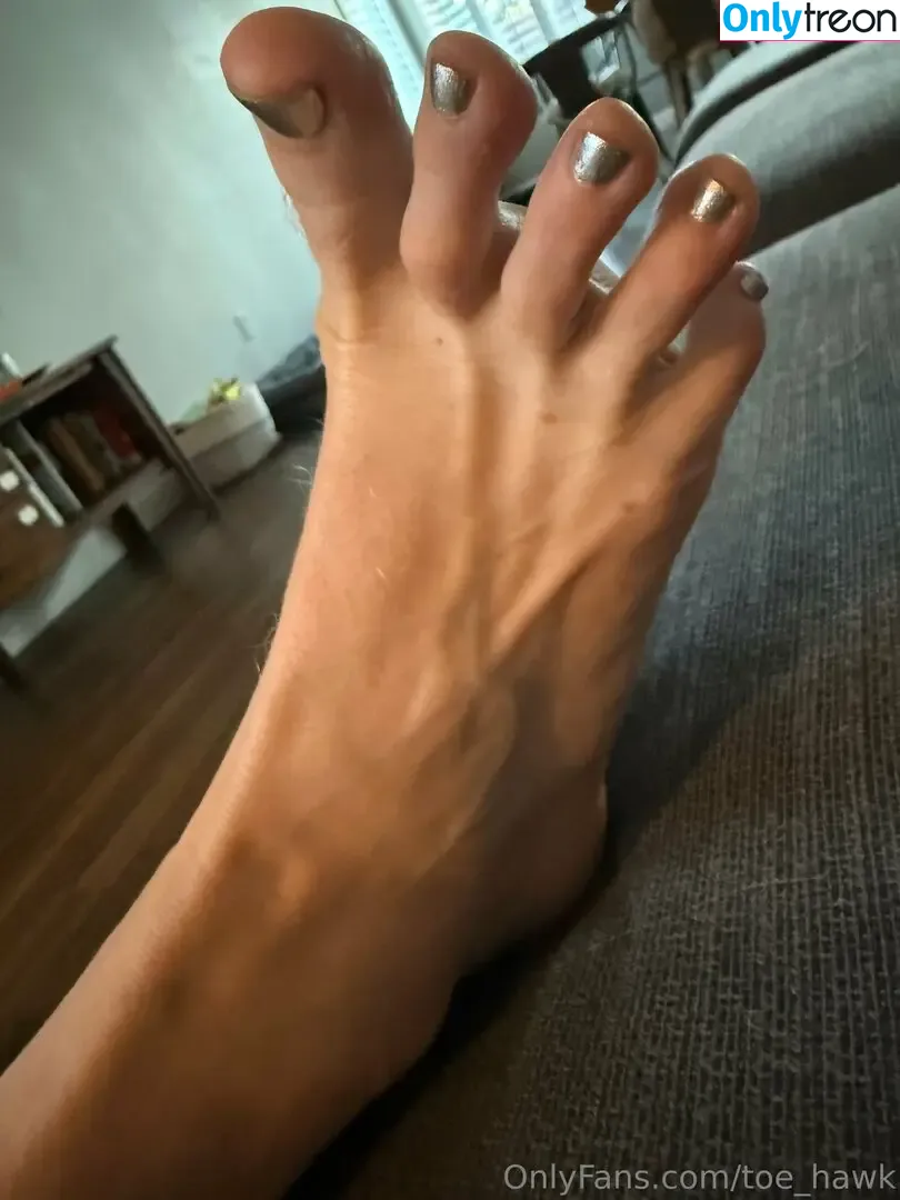 toe_hawk nude photo #0009 (toe.hawk24)
