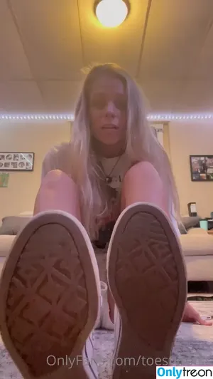 toestytotss / tassstty_toes nude photo #0048