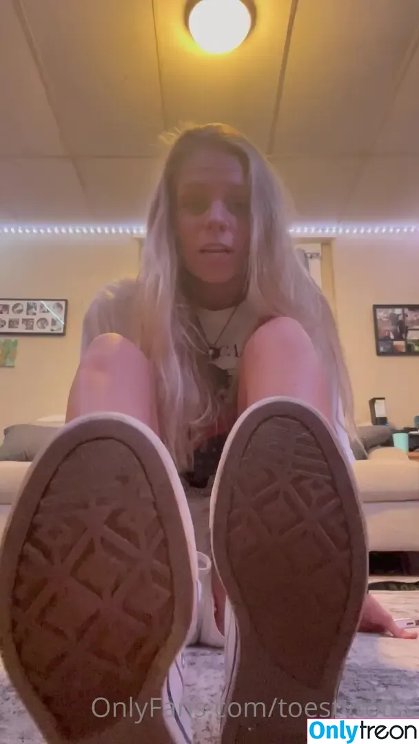 toestytotss голая photo #0048 (tassstty_toes)