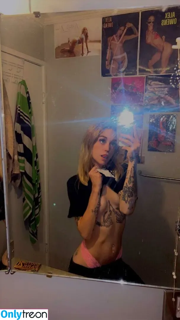 tokebabyyy nude photo #0009 (kayebabyyy)