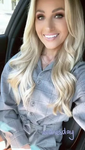 Tomi Lahren / lahrenlemons / tomilahren фото голая #0032