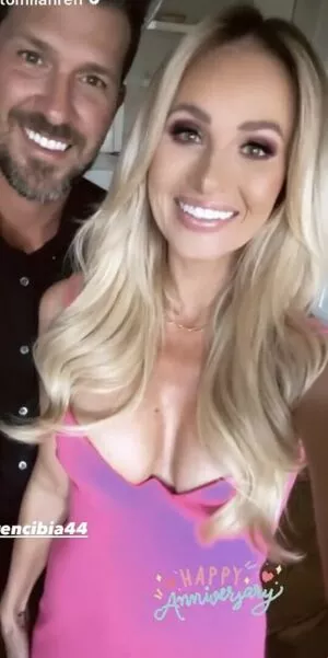 Tomi Lahren / lahrenlemons / tomilahren фото голая #0036