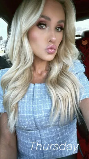 Tomi Lahren / lahrenlemons / tomilahren фото голая #0042