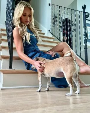 Tomi Lahren / lahrenlemons / tomilahren фото голая #0047