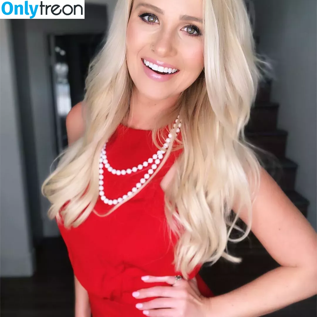 Tomi Lahren голая photo #0118 (lahrenlemons / tomilahren)