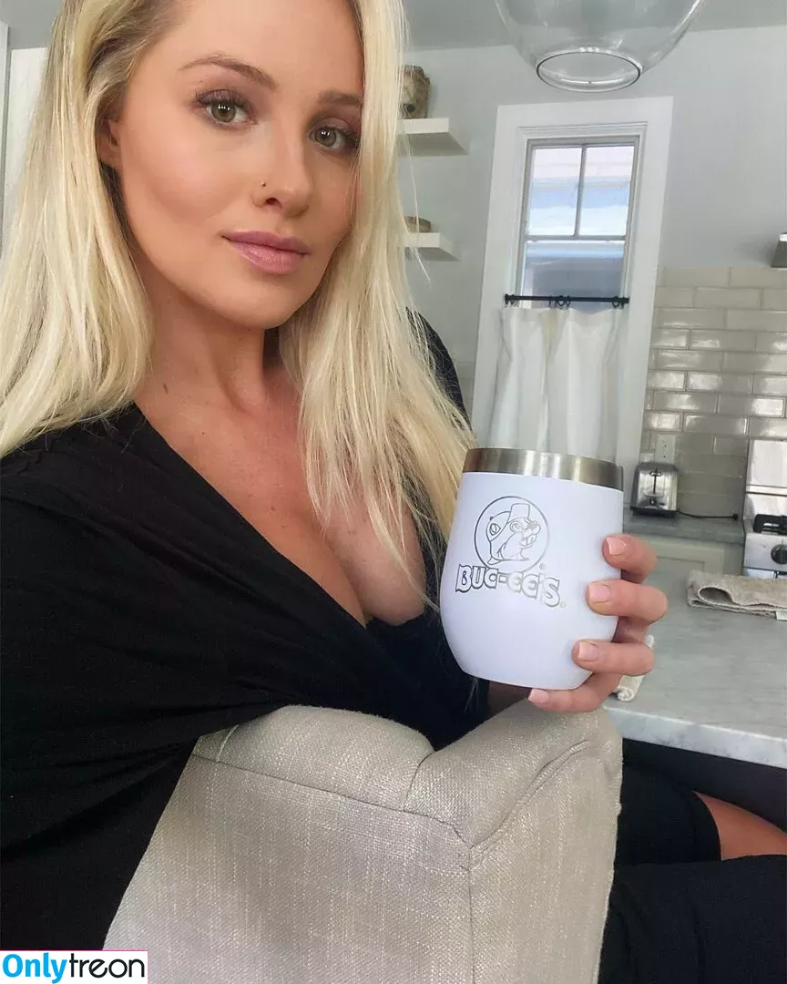 Tomi Lahren голая photo #0132 (lahrenlemons / tomilahren)