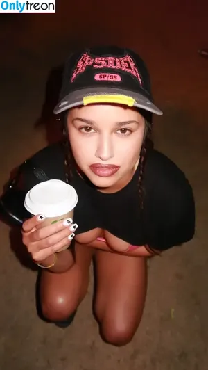 Tommy Genesis / goodnightangel / tommygenesis фото голая #0049