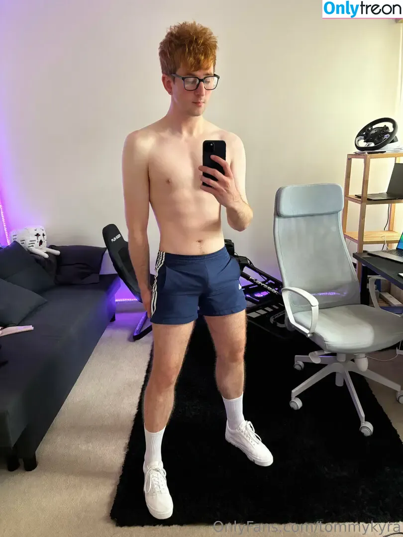 tommykyra nude photo #0011 (mtk_dogs)