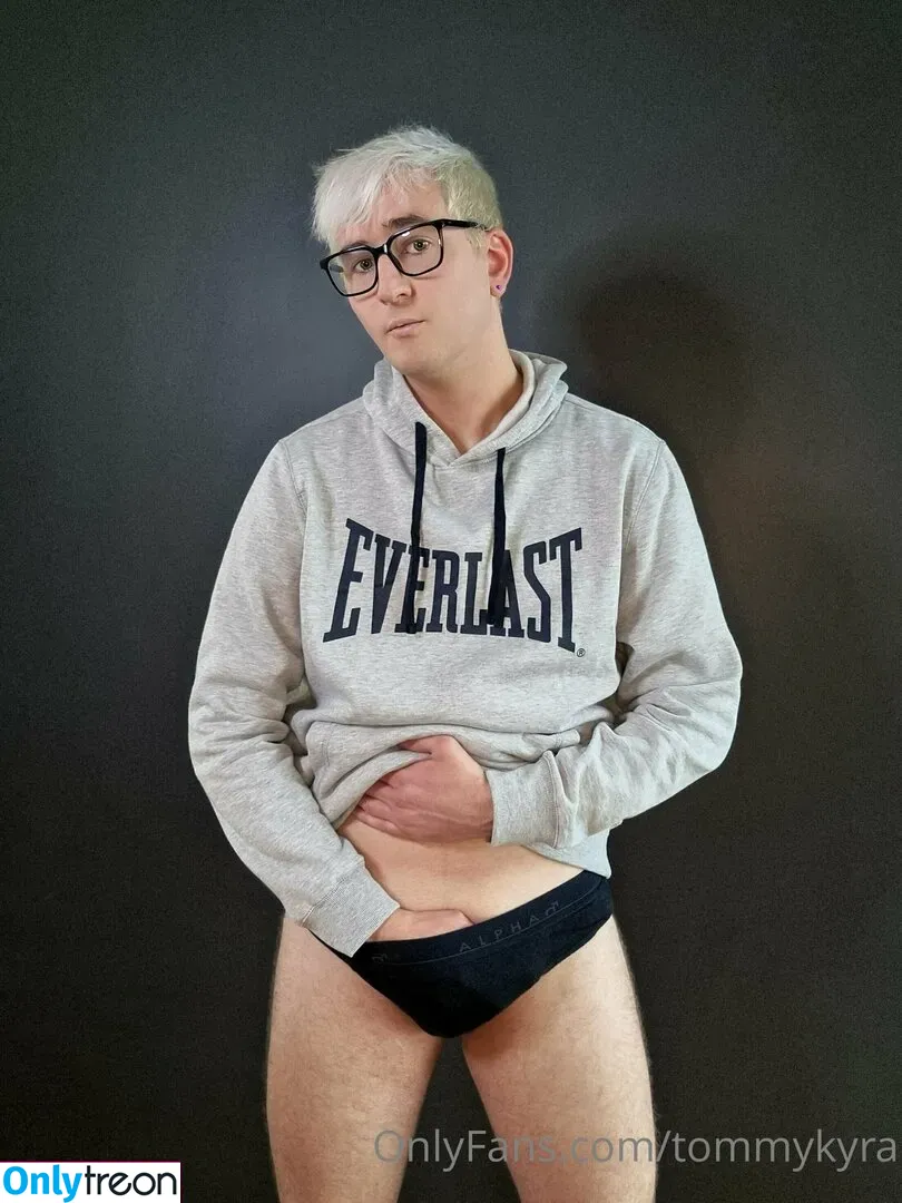 tommykyra голая photo #0004 (mtk_dogs)