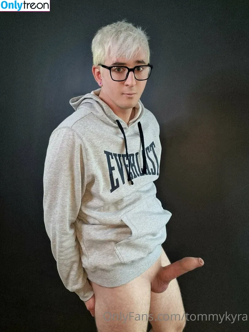 tommykyra голая photo #0007 (mtk_dogs)