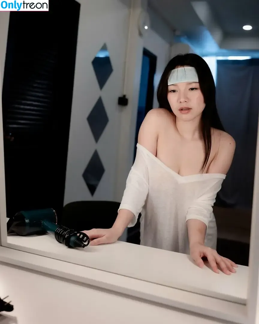 Tongbunny nude photo #0064 (Tongbunny)