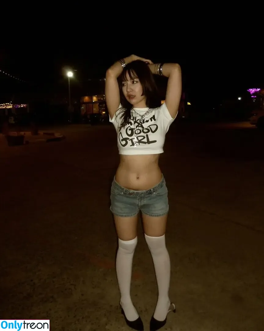 Tongbunny nude photo #0080 (Tongbunny)
