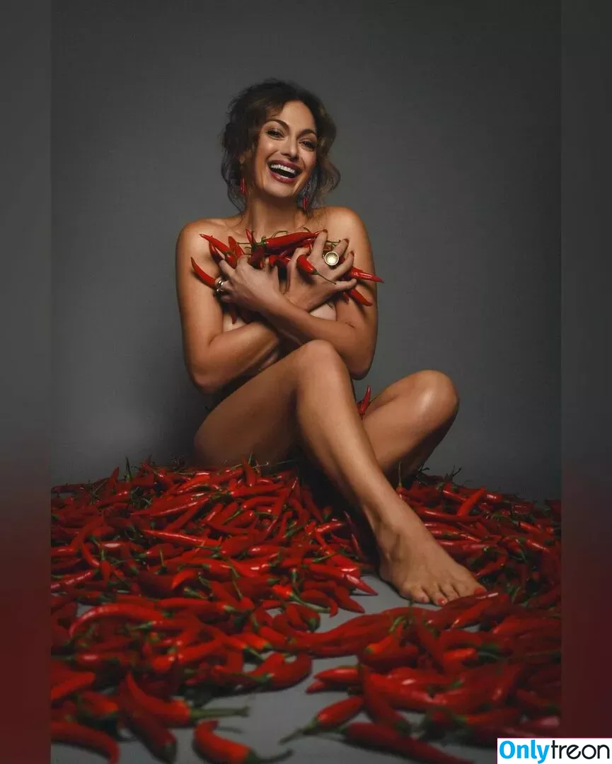 Tonia Buxton nude photo #0024 (toniabuxton)