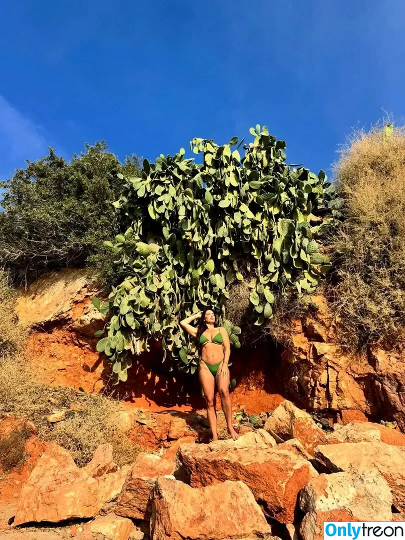 Tonia Buxton nude photo #0067 (toniabuxton)
