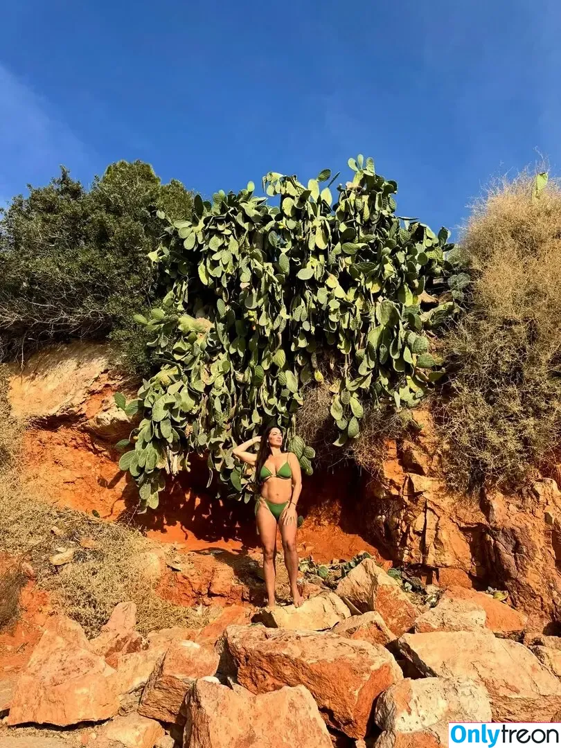 Tonia Buxton nude photo #0068 (toniabuxton)