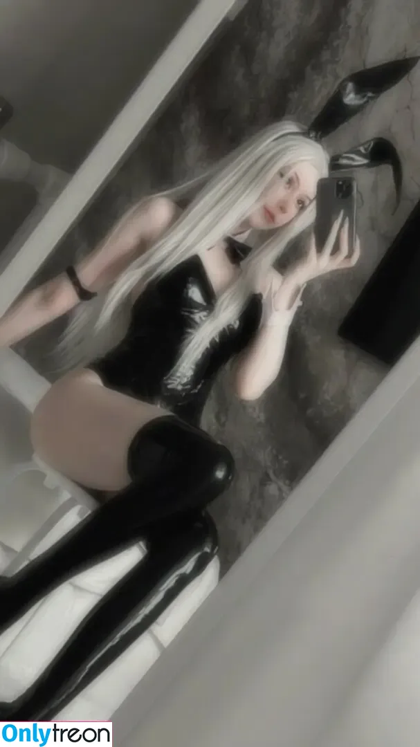 Tontsacu.ra nude photo #0010 (tontsacura)