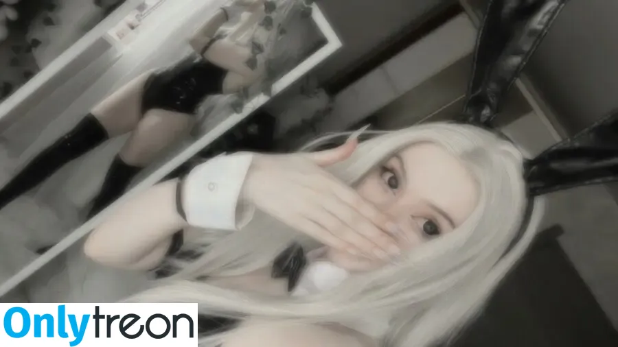 Tontsacu.ra nude photo #0011 (tontsacura)
