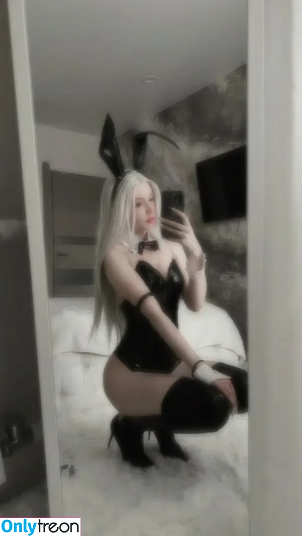 Tontsacu.ra nude photo #0012 (tontsacura)